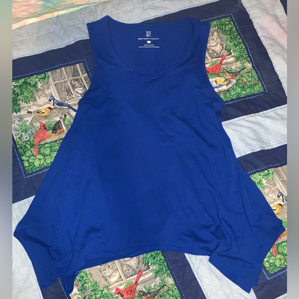 9 Short Sleeve Tee Shirts in Size Women's Medium (NY and Company, Express)